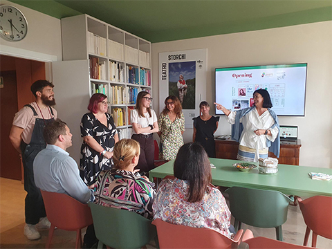MATITEGIOVANOTTE | Opening: la nuova sede tra social e socialità
